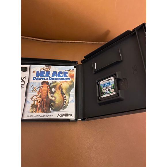 Ice Age Dawn of the Dinosaurs Nintendo DS Videogame - Picture 2 of 4